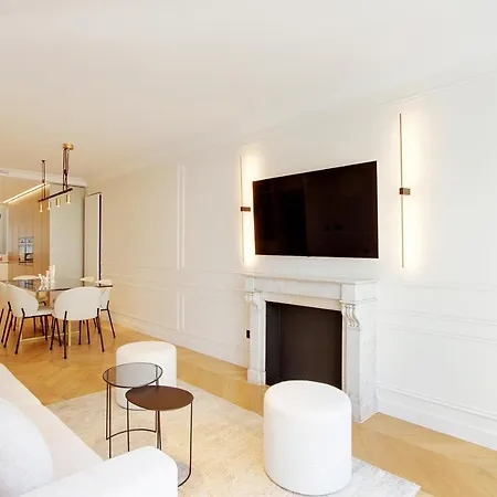 Stunning Apartment With View At The Very Heart Of Paris Exterior photo